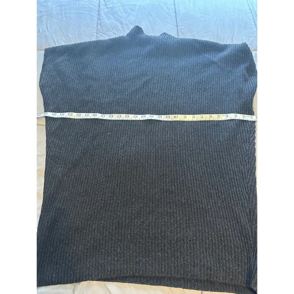 Free People Gray Sweater Women's Medium - Picture 2 of 3